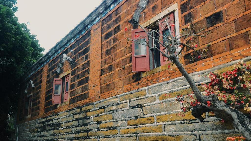 Love Nostalgia No. 53 B&B Цзиньчэн Экстерьер фото